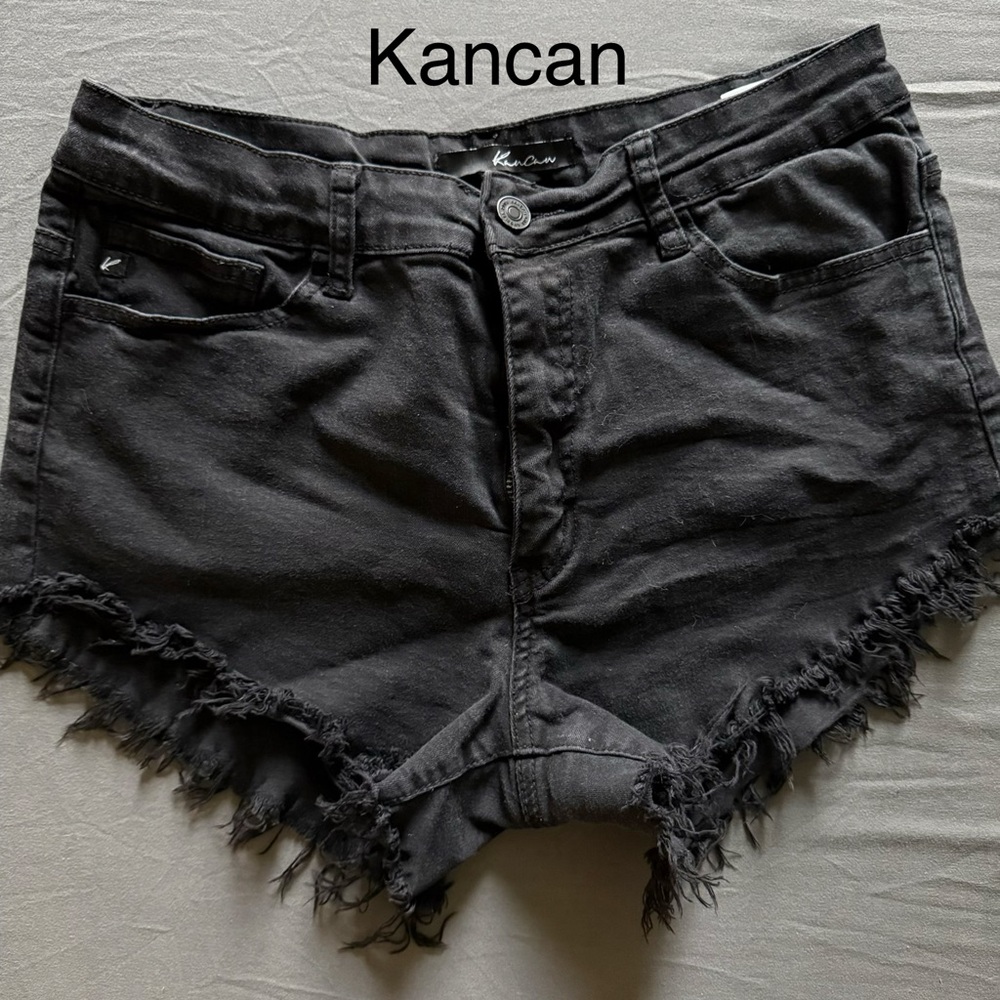 KanCan Women's black Jean Shorts size 29